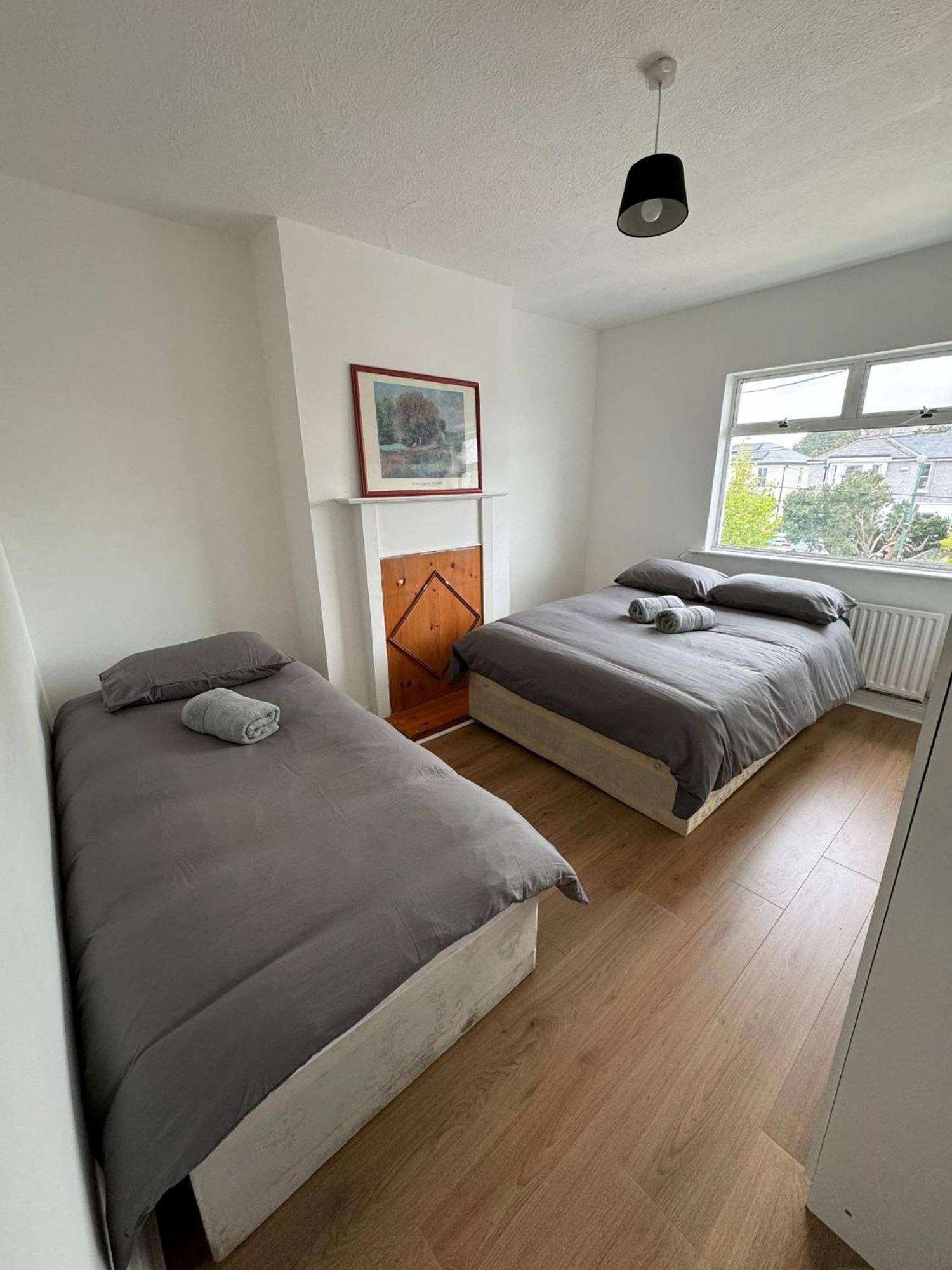 Nice Triple Room At 2 Iveragh Rd-7 都柏林 外观 照片